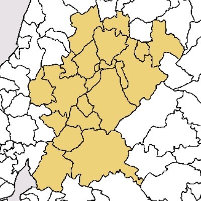 Mapa político com divisões administrativas em bege sobre fundo branco e cinzento