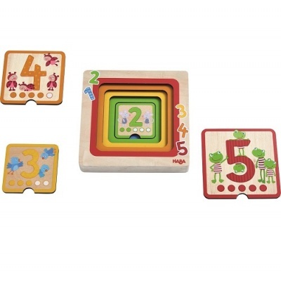 Jogo de números de madeira coloridos com animais e pontos