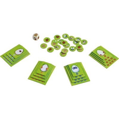 Jogo de cartas e fichas em madeira com ilustrações de animais sobre fundo branco