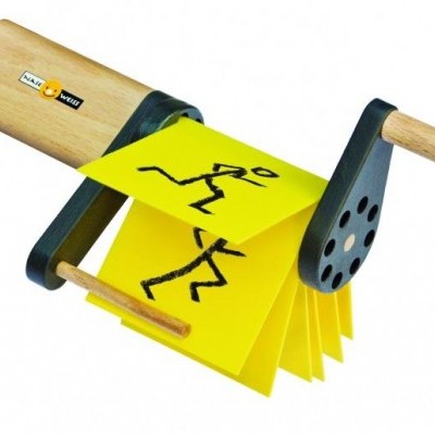 Dispositivo manual com notas adesivas amarelas de figuras em movimento