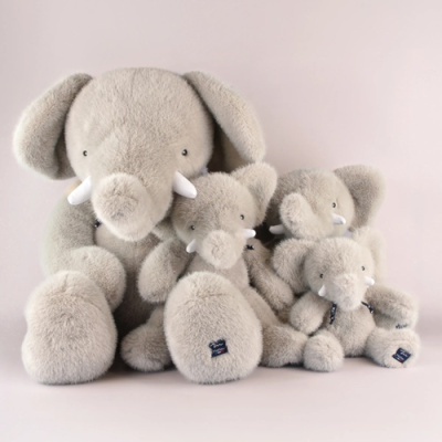 Peluches elefante cinza claro macios de vários tamanhos