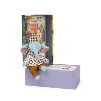 Boneco de elefante de tecido vestido e caixa lilás com embalagem decorada