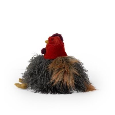 Pelúcia em forma de galinha com pêlo longo e colorido