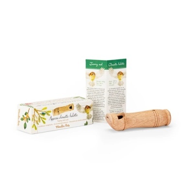 Apito de madeira com embalagem ilustrada branca e verde