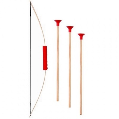 Conjunto de brinquedo com arco de madeira e três setas com pontas vermelhas de ventosa