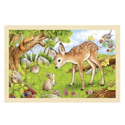 Puzzle de madeira com ilustração de veado e animais na floresta