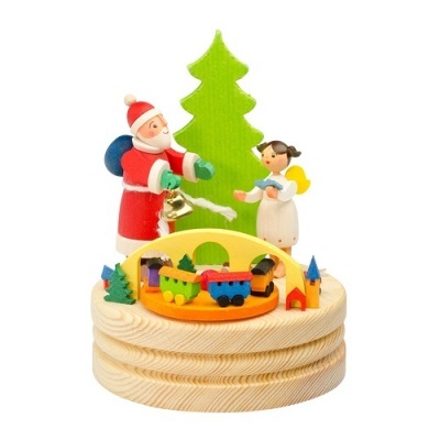 Figura decorativa de madeira com Pai Natal, menina, pinheiro e comboio em suporte redondo