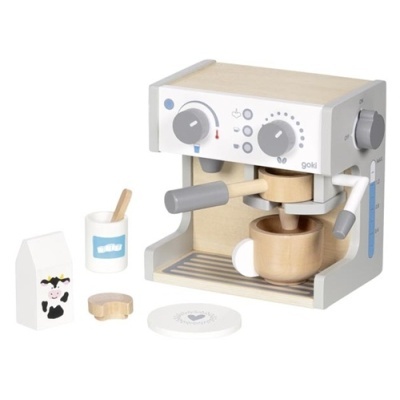 Máquina de café de madeira com acessórios em branco e bege