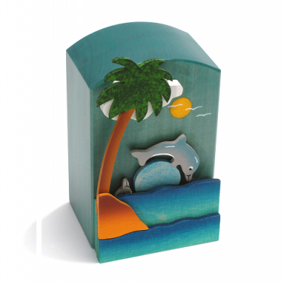 Caixa de madeira decorativa com tema tropical e golfinho em relevo