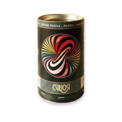 Embalagem cilíndrica preta com padrão espiral colorido e o texto Curiosi para puzzle