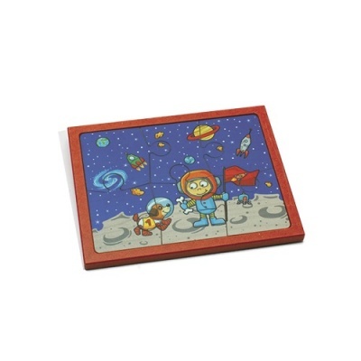 Quebra-cabeças infantil de madeira com astronauta e planeta