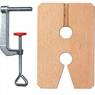 Ferramentas para madeira em metal e madeira clara