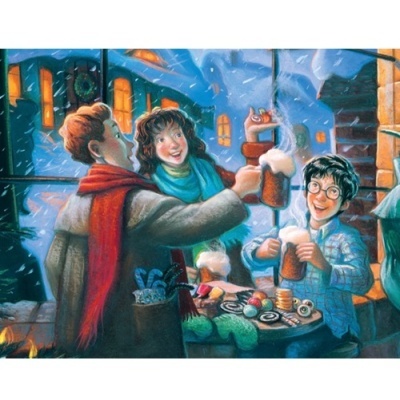Três crianças brindando com canecas de cerveja amanteigada numa mesa com doces, em cenário de neve à noite.