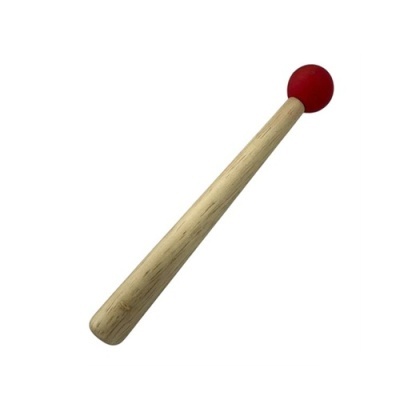 Baqueta de madeira com ponta vermelha