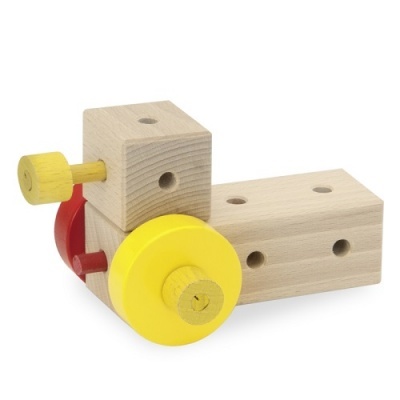 brinquedo de madeira com peças e botões coloridos