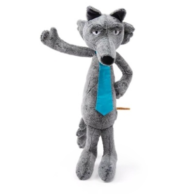 Peluche de lobo cinzento com gravata azul e expressão zangada