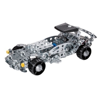 Modelo de carro metálico com rodas pretas e parafusos à vista, fundo branco