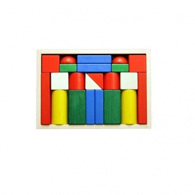 Conjunto de blocos de construção de madeira coloridos armazenados numa caixa de madeira