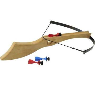 Besta de madeira com setas de ventosa