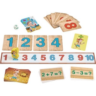 Jogo educativo de matemática com cartas de madeira, números coloridos, dados e personagem. 