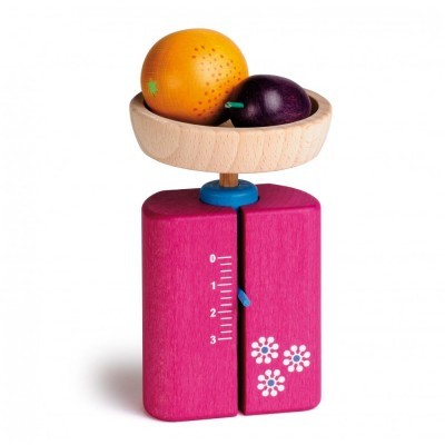 Balança de brinquedo em madeira rosa com prato de madeira e frutas de madeira