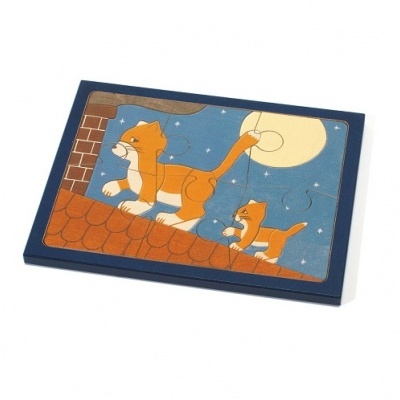 Quebra-cabeças infantil de madeira com gatos no telhado ao luar