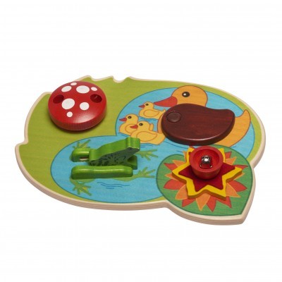 Puzzle de madeira tema lagoa com pato, filhotes, cogumelo, sapo e flor colorida