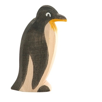 Miniatura de pinguim de madeira pintada a preto, bege e amarelo