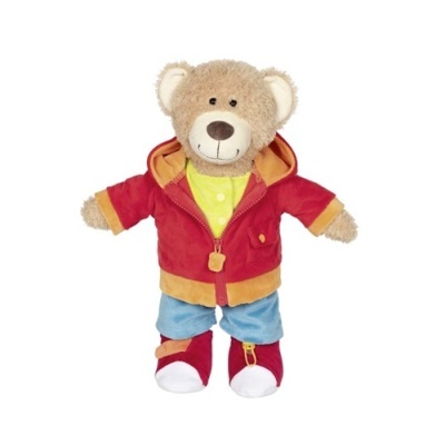 Urso de peluche com roupa colorida