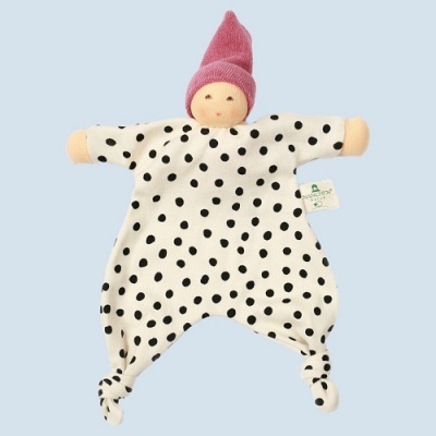 Boneco de pano em tecido branco com bolinhas pretas e gorro rosa