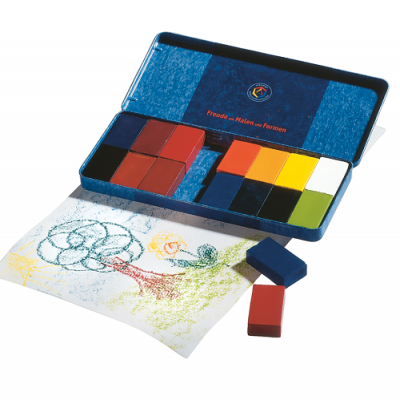 Estojo azul com pastilhas de cores múltiplas e desenho colorido em papel