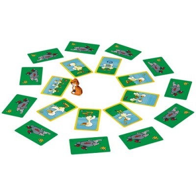 Jogo de cartas com cães coloridos e peça central de cão tridimensional
