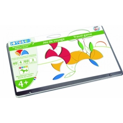 Caixa metálica do jogo de viagem magnético OTOBOI com peças coloridas e texto informativo