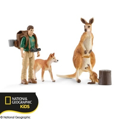 Conjunto de bonecos National Geographic Kids com caçador, cão, canguru e tronco em miniatura
