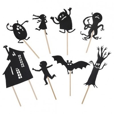 silhuetas de Halloween em papel preto em palitos de madeira