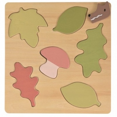 Quebra-cabeças de madeira com peças em forma de folhas e cogumelo em cores verde e rosa