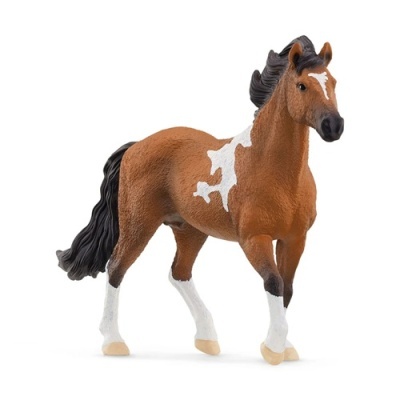 Figura detalhada de cavalo marrom com manchas brancas