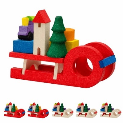 Brinquedo de madeira colorido de trenó com comboio, casa, árvore e blocos