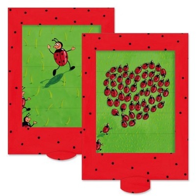 Dois quadros decorativos de joaninhas com moldura vermelha e pontos pretos