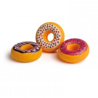 Três brinquedos em forma de donuts coloridos em fundo branco