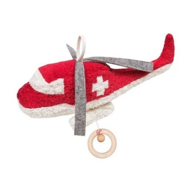 Brinquedo de avião de tecido vermelho e branco com hélices de feltro e anel de madeira