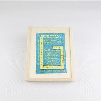 Caixa retangular branca com rótulo azul e amarelo com texto em alemão