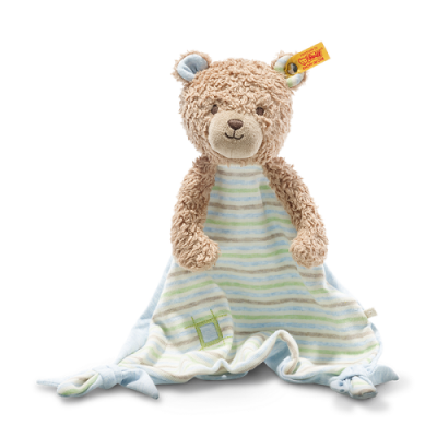 Urso de pelúcia com corpo de tecido listrado azul, branco e verde sobre fundo branco