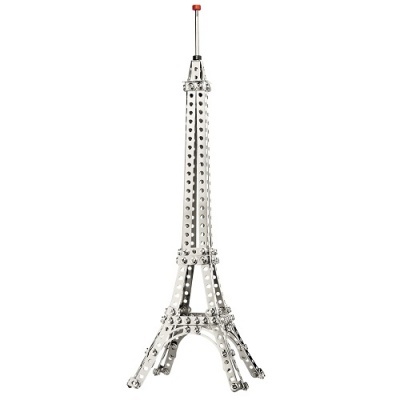 Estatueta metálica prateada da Torre Eiffel com ponta vermelha no topo