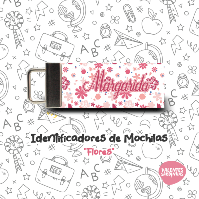 Identificador de mochila rosa com nome Margarida e padrão floral