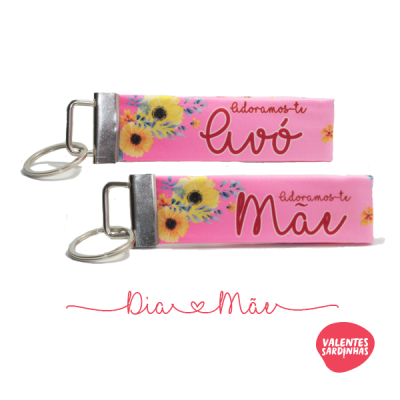 Porta-chaves rosa com texto e flores para Dia da Mãe