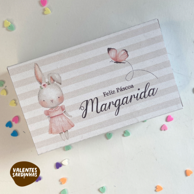 Caixa decorativa com coelha e texto Feliz Páscoa Margarida