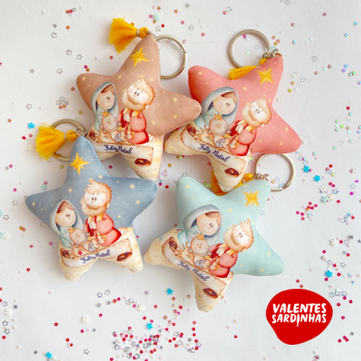 Chaveiros estrela natalícios em tecido com imagem de Maria, José e Jesus, em várias cores