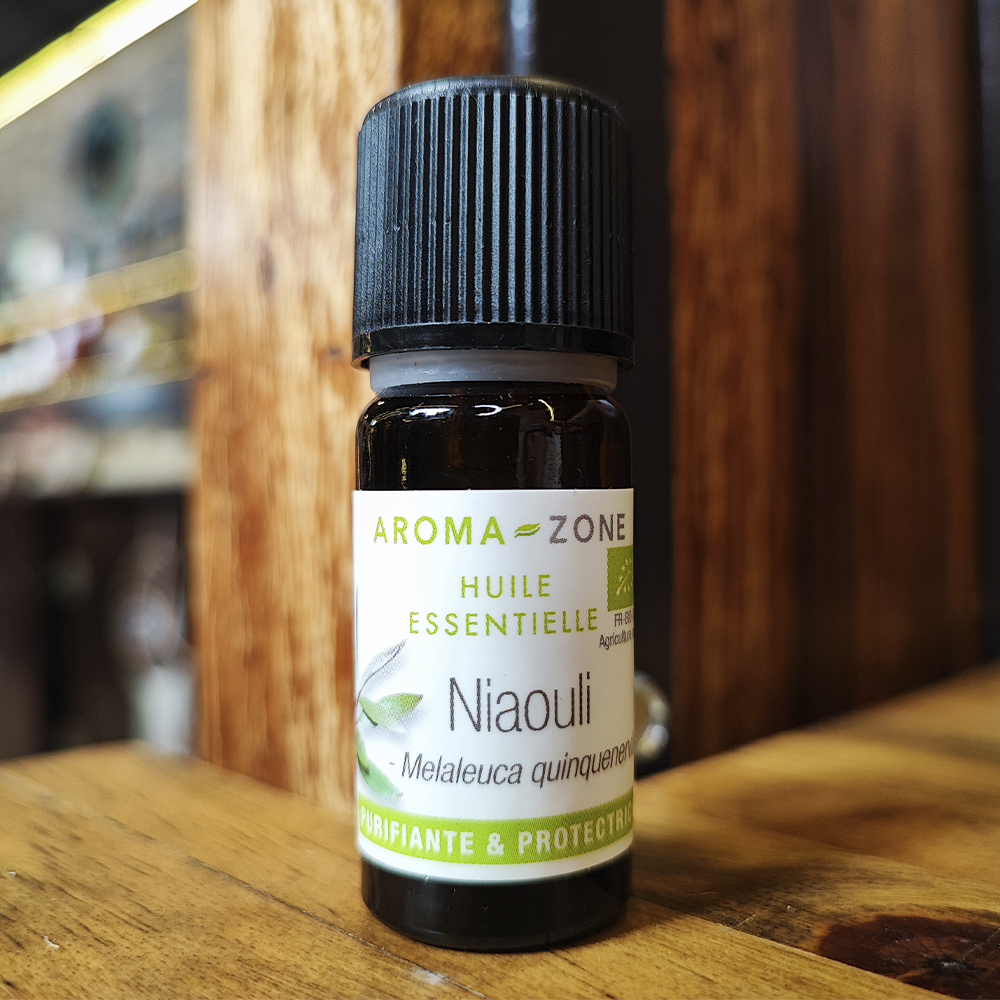 Óleo Essencial de Niaouli Bio Frasco de óleo essencial Niaouli AROMA-ZONE em vidro castanho com tampa preta