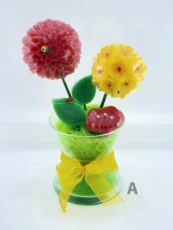 Vasos Flores 10 Arranjo de flores e frutas em vidro num vaso transparente com laço amarelo